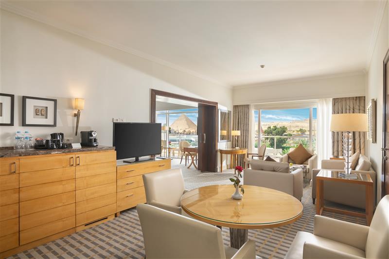 Steigenberger Pyramids